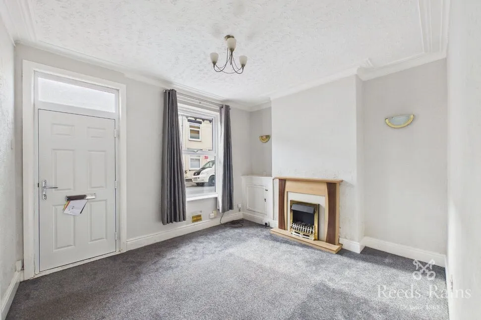 Hugh Street, Castleford, WF10, photo 5