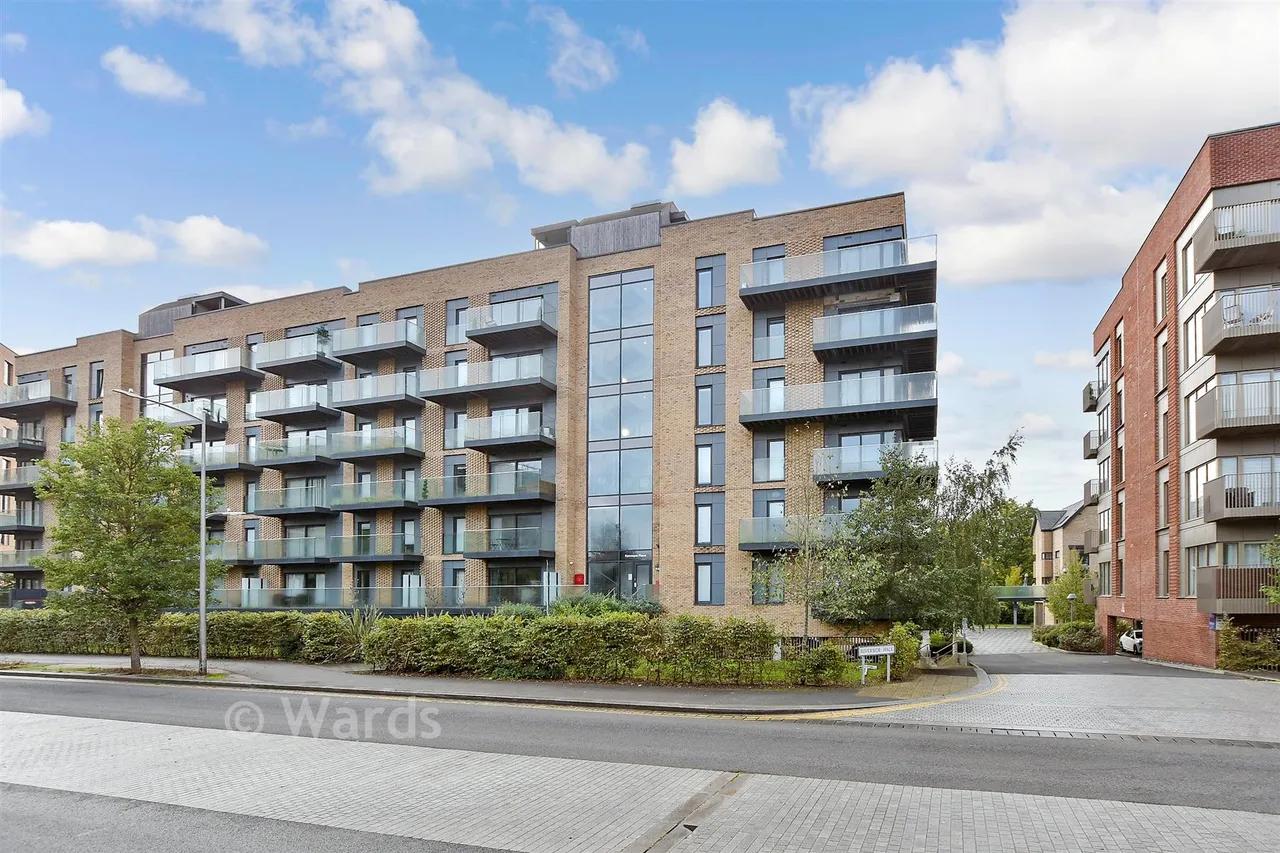 1 bed flat for sale, Leacon Road, Ashford, TN23