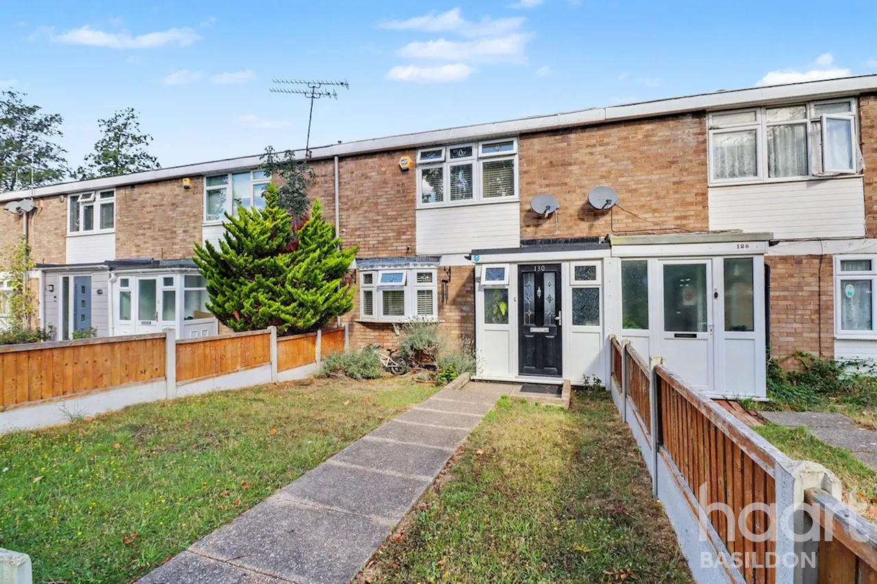 3 bed house for sale, Falstones, Basildon, SS15