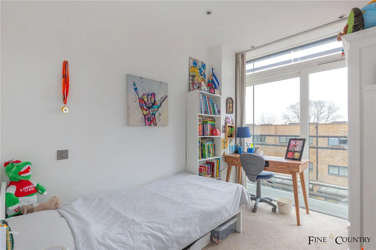 Treetop Mews, London, photo 21