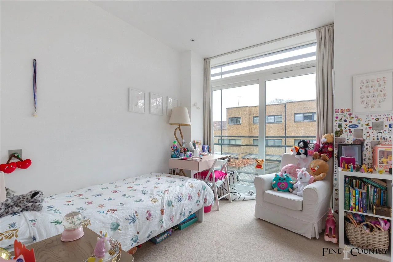 Treetop Mews, London, photo 18