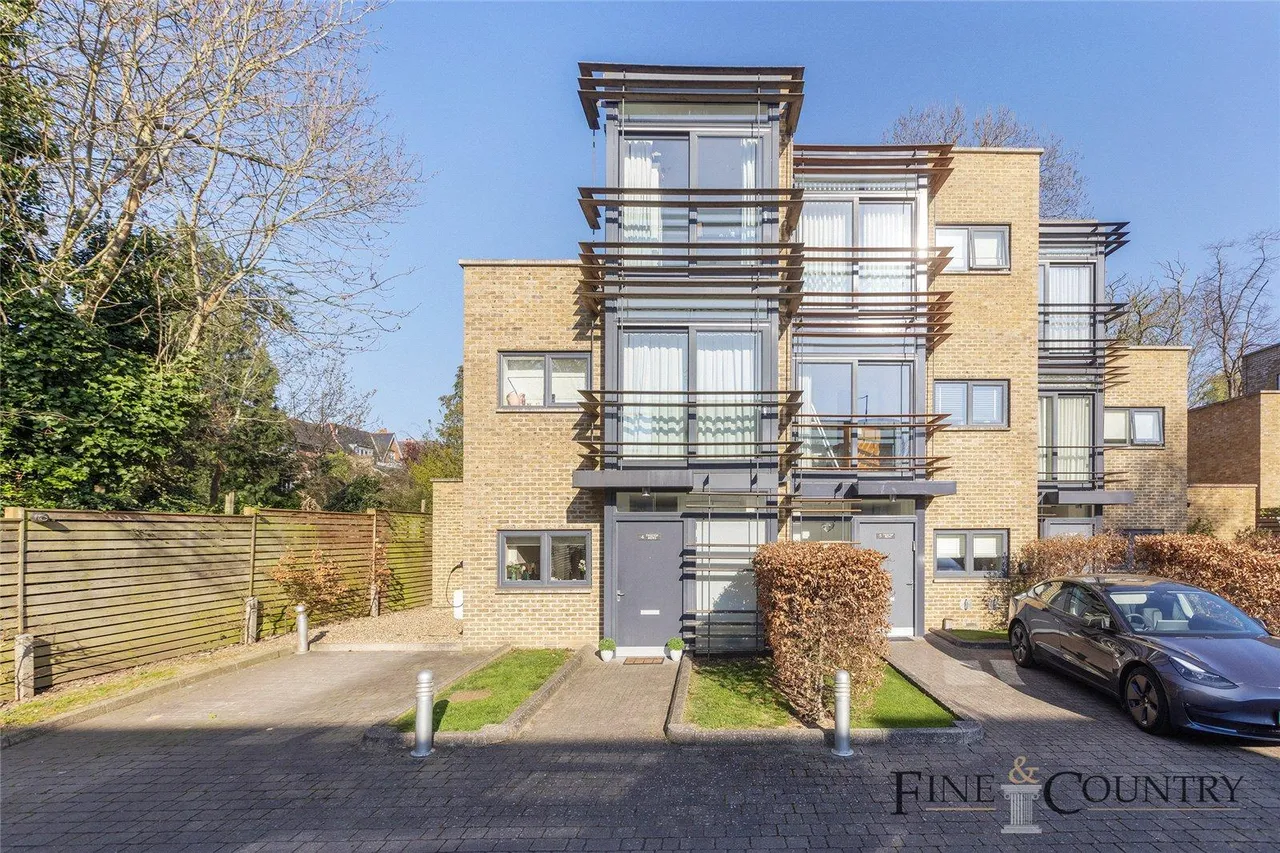 Treetop Mews, London, photo 23
