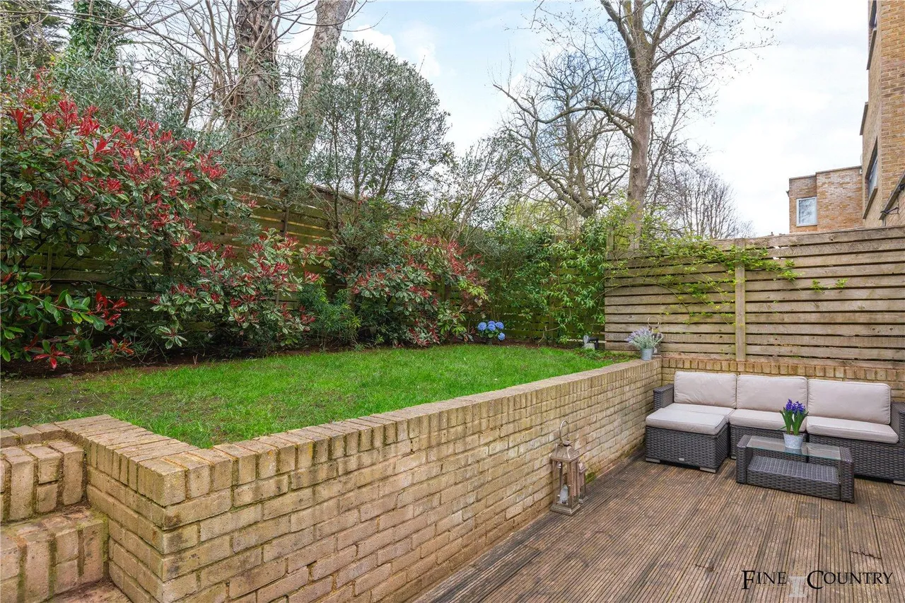 Treetop Mews, London, photo 22