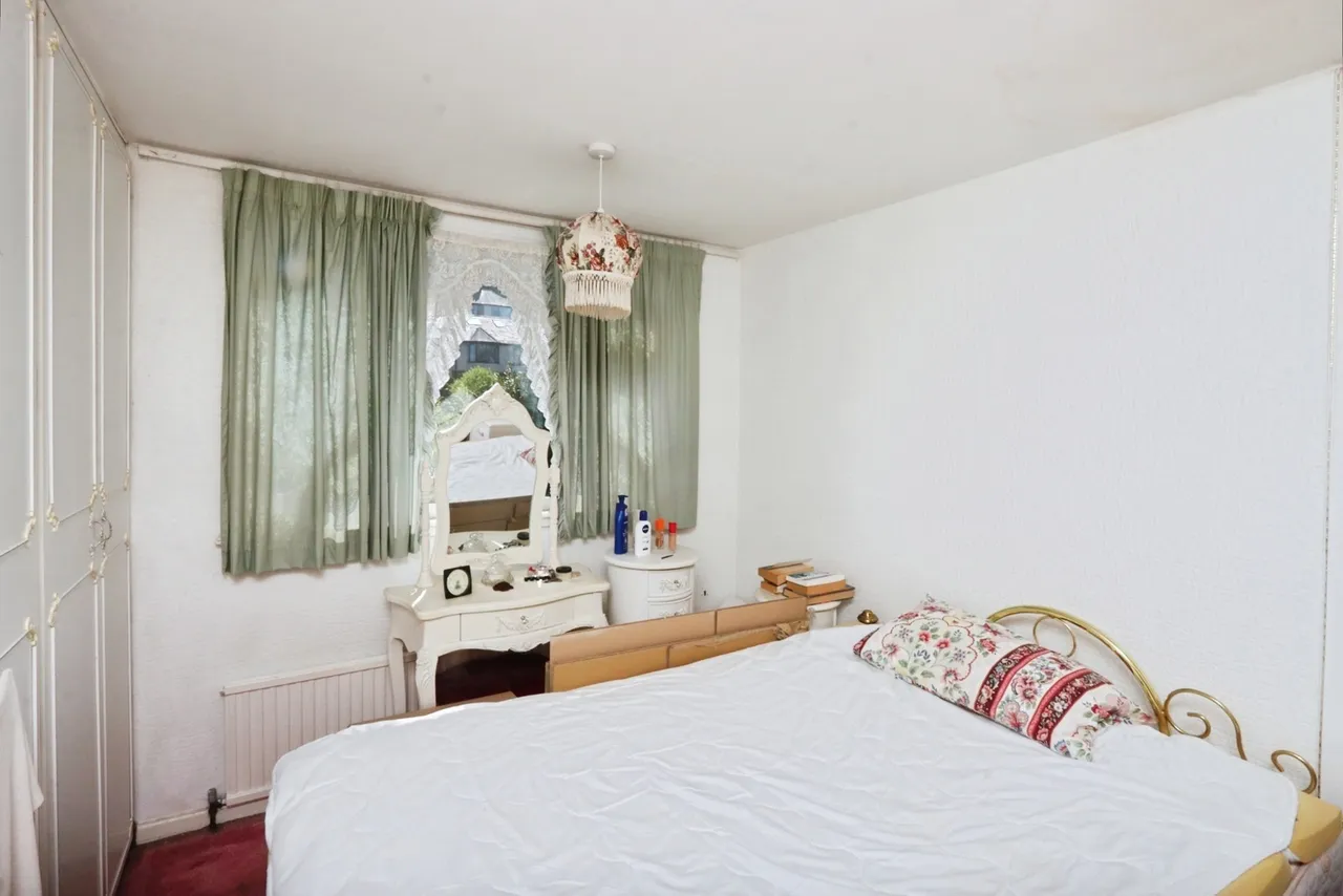 Abbey Lane, Sheffield, South Yorkshire, S8, photo 8