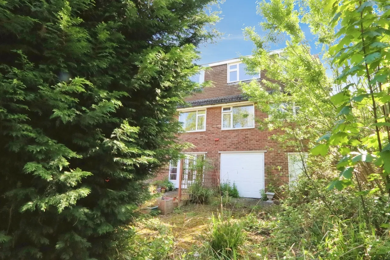 Abbey Lane, Sheffield, South Yorkshire, S8, photo 4
