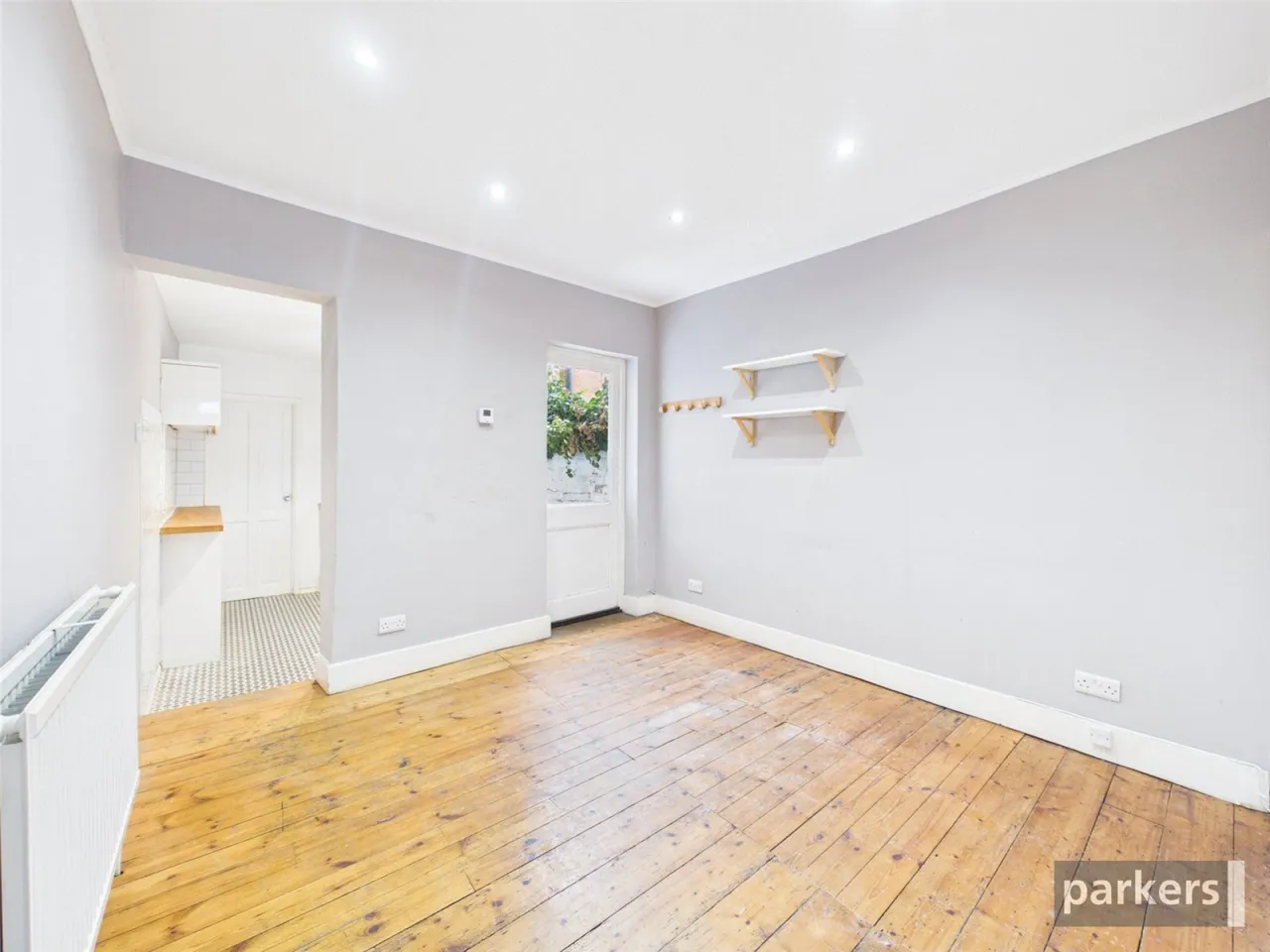 Clarendon Road, Reading, RG6, photo 3