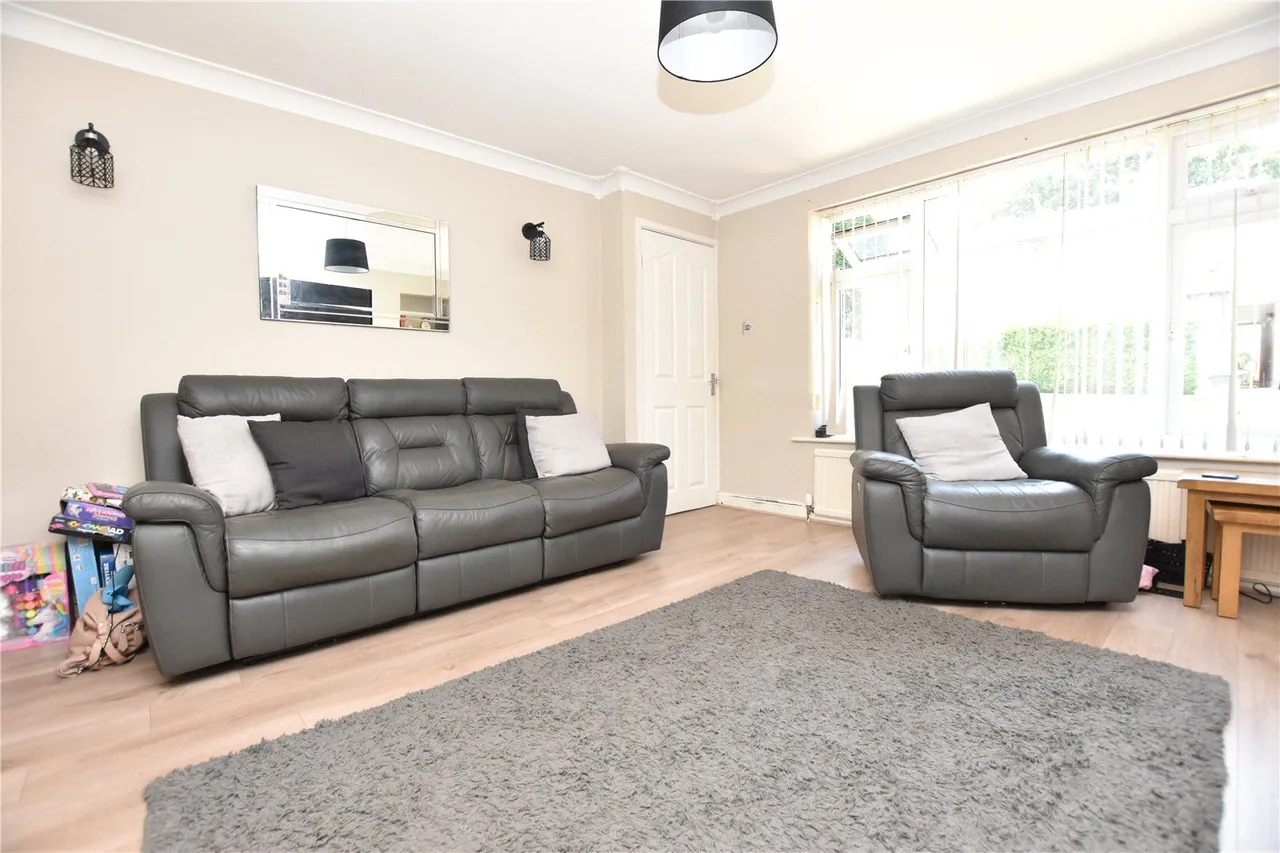 Moorfield, Gildersome, LS27, photo 13