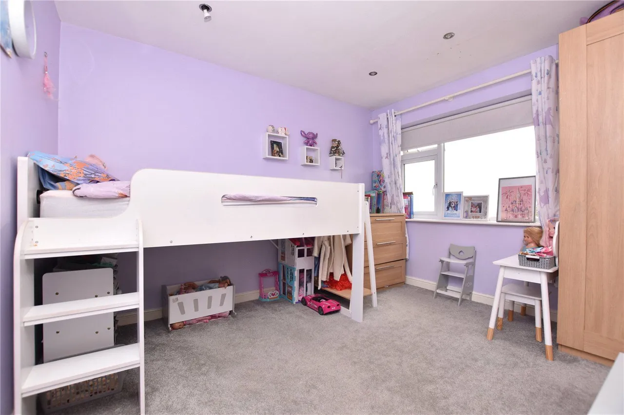 Moorfield, Gildersome, LS27, photo 7