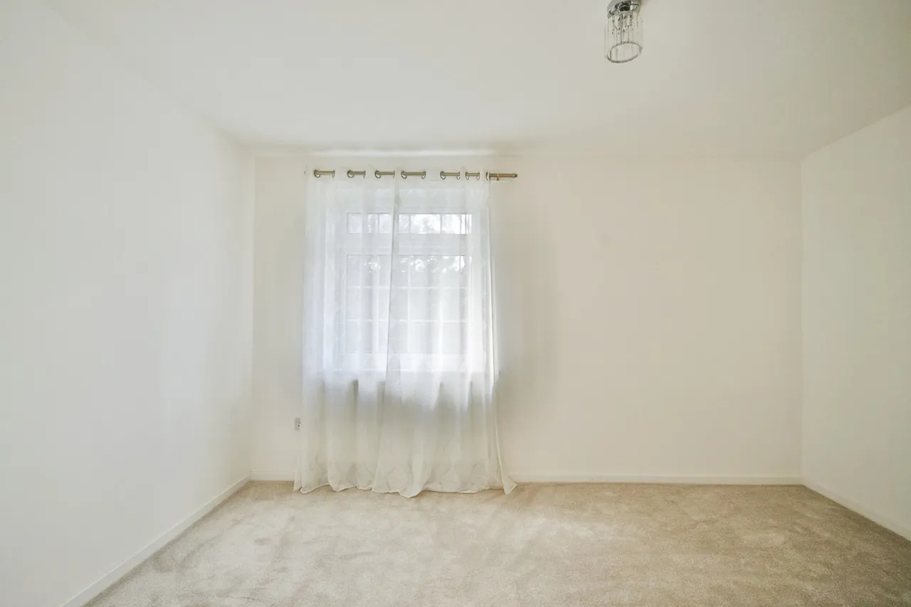 Fraser Close, Beckton, London, E6, photo 10