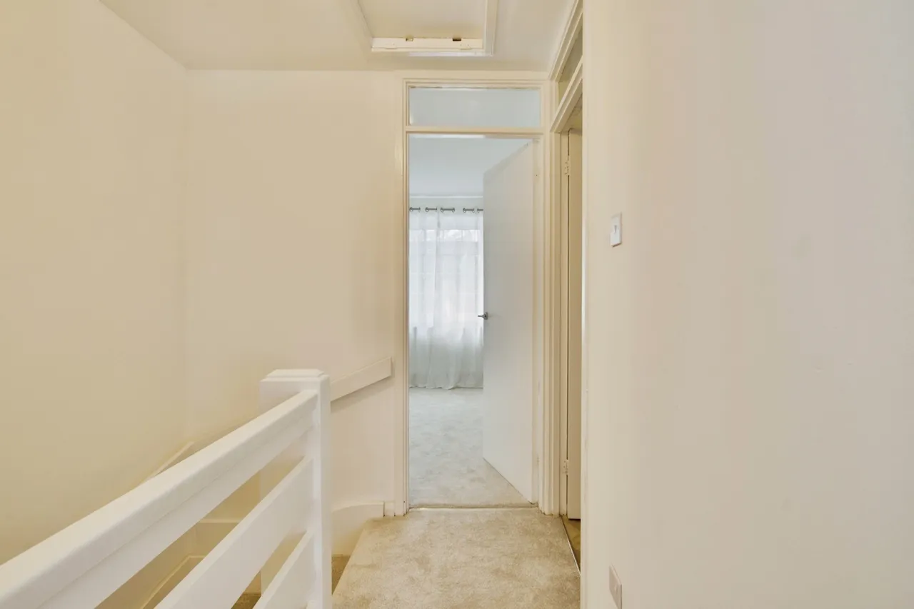 Fraser Close, Beckton, London, E6, photo 12