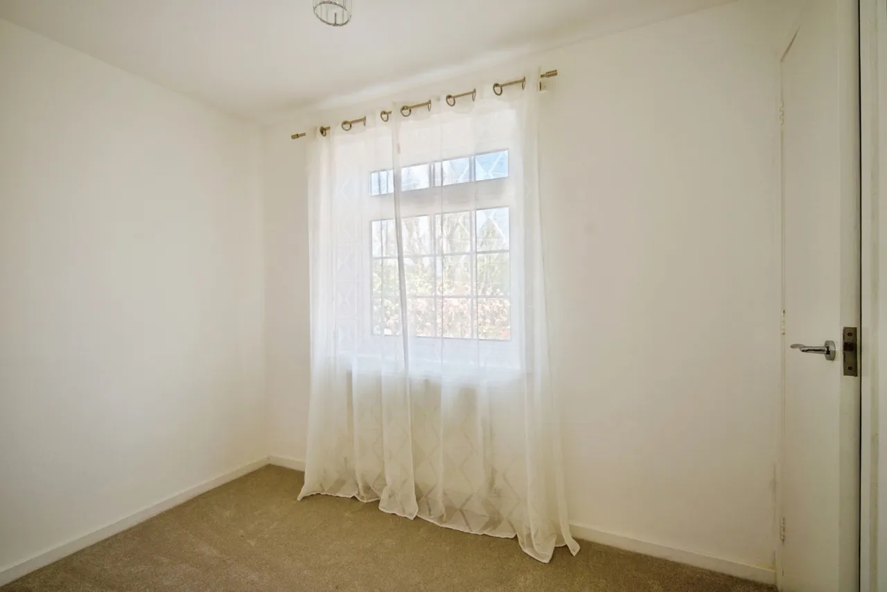 Fraser Close, Beckton, London, E6, photo 11