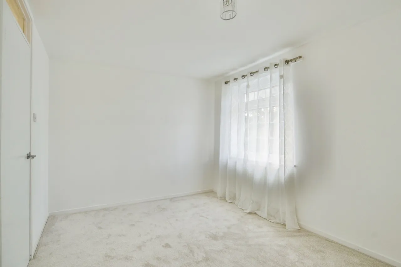 Fraser Close, Beckton, London, E6, photo 9
