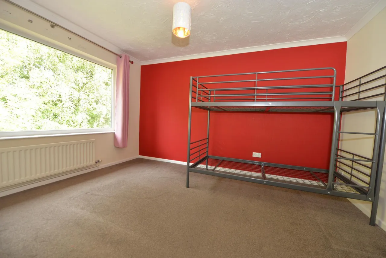 Charnwood Crescent, Chandler's Ford, SO53, photo 5