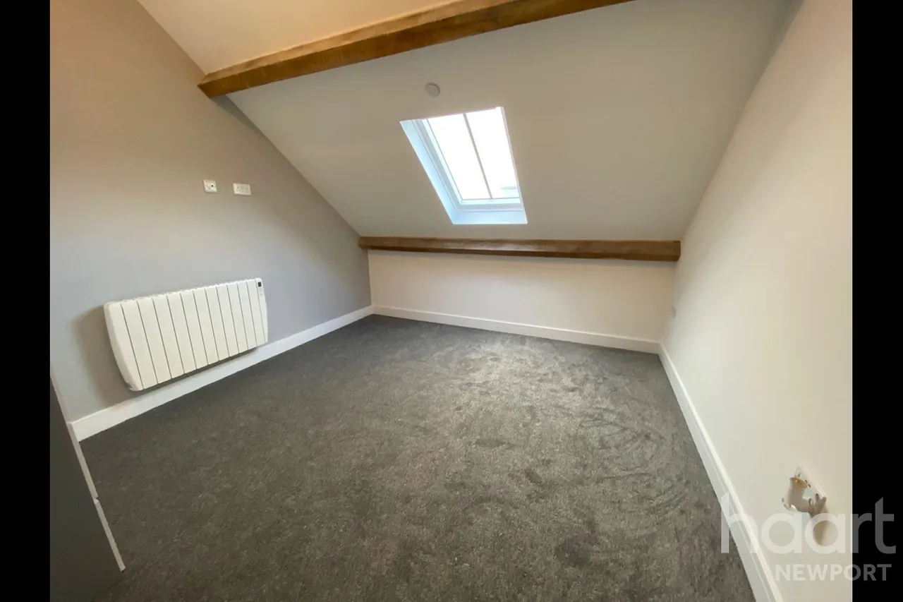 Upper Dock Street, Newport, NP20, photo 6