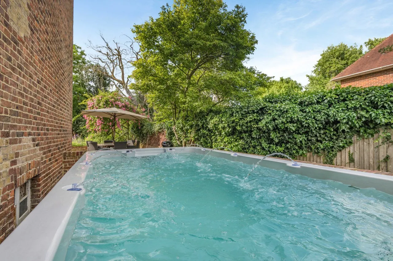 The Street, Woodnesborough, CT13, photo 14