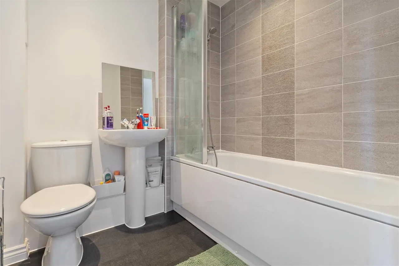 Oaksheath Gardens, Worthing, photo 11