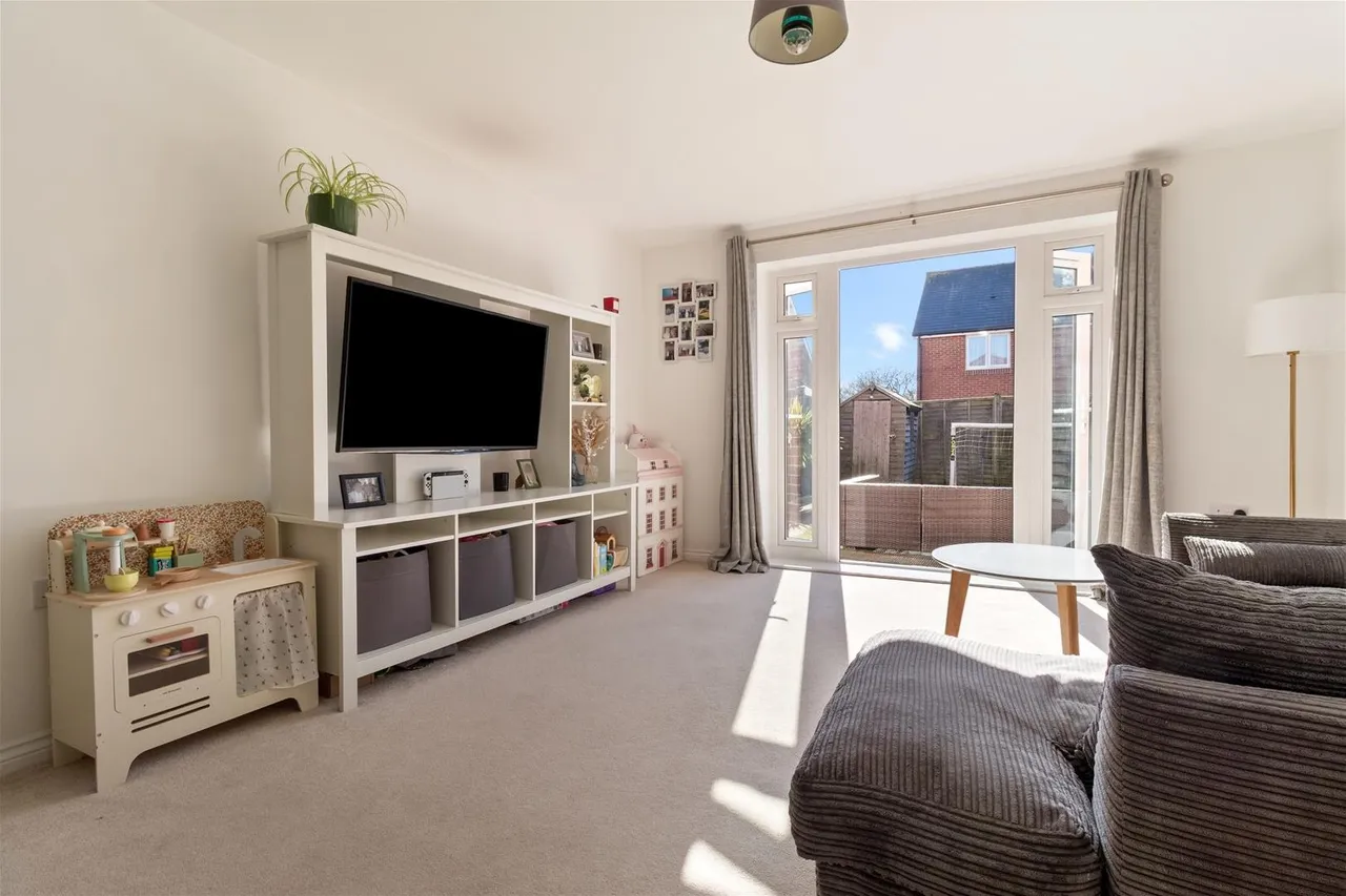 Oaksheath Gardens, Worthing, photo 4
