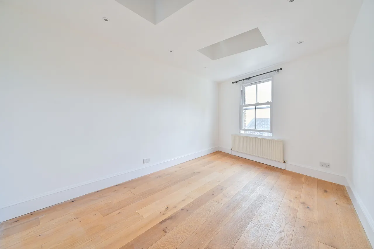 110 Brook Drive, London, photo 5