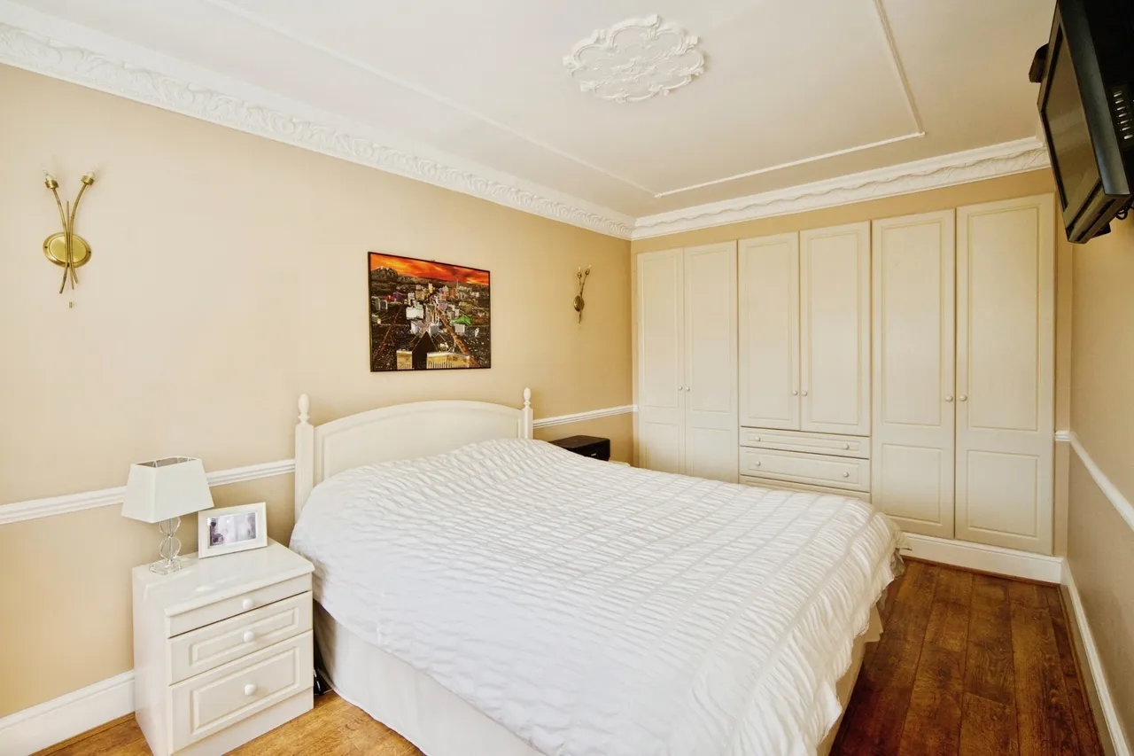 Lynwood Drive, Romford, RM5, photo 11