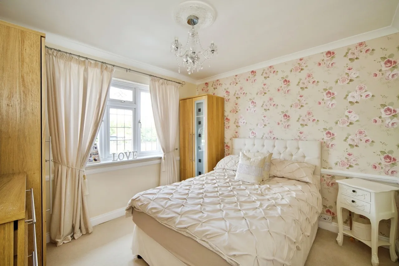 Lynwood Drive, Romford, RM5, photo 13