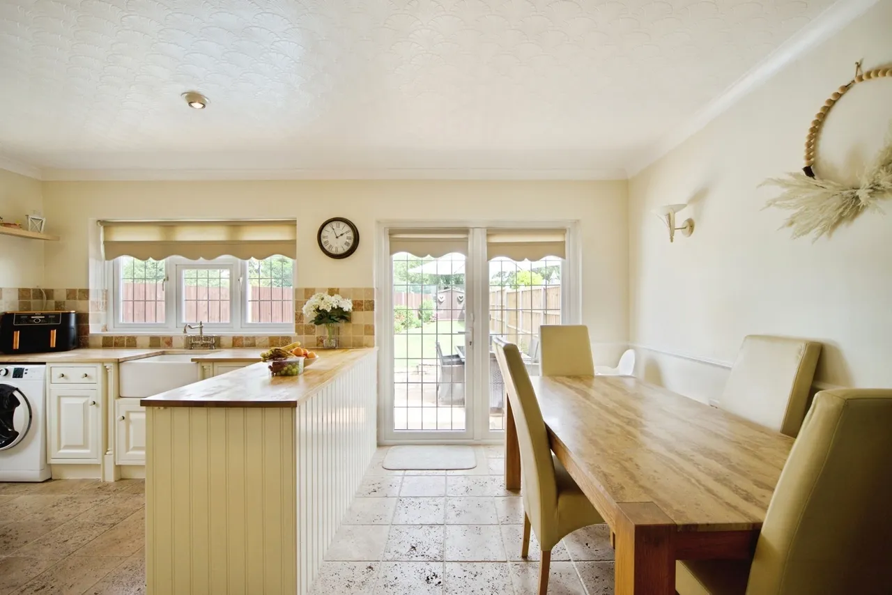 Lynwood Drive, Romford, RM5, photo 5