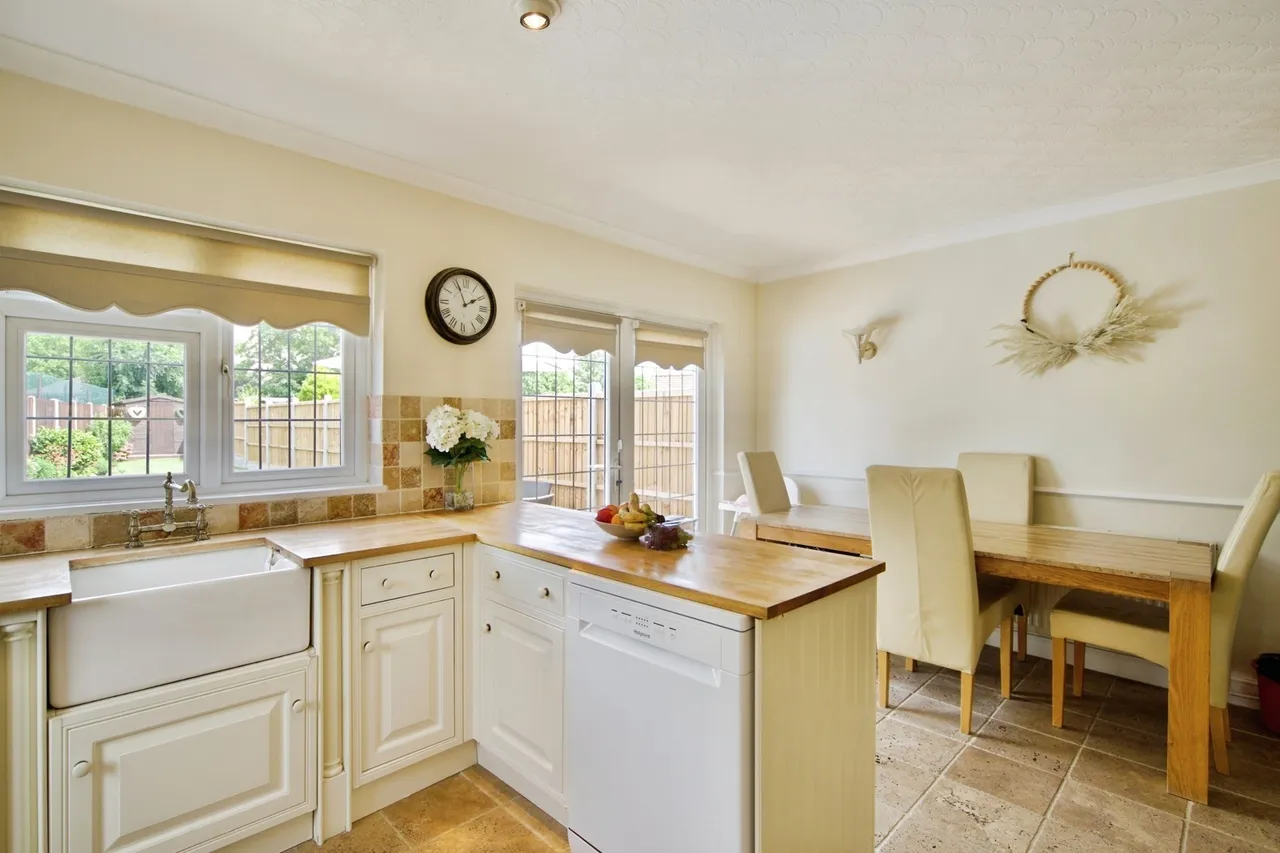 Lynwood Drive, Romford, RM5, photo 4