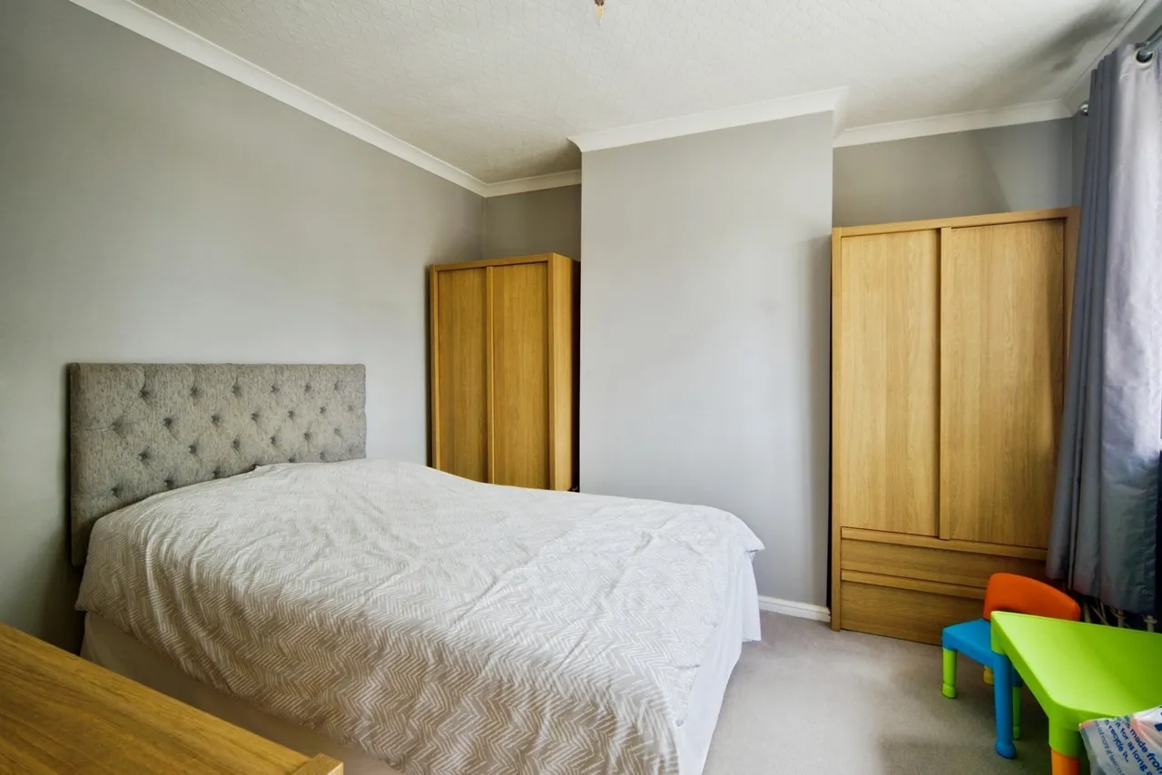 Lynwood Drive, Romford, RM5, photo 12