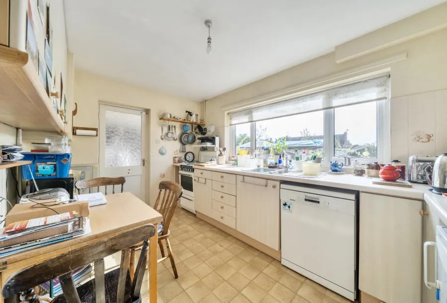 Honeythorn Close, Hempsted, GL2, photo 4