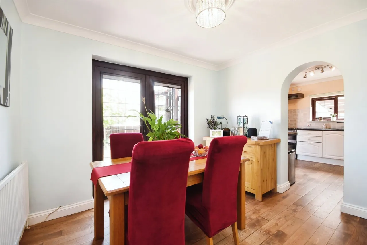 Jubilee Avenue, Broomfield, Chelmsford, photo 12
