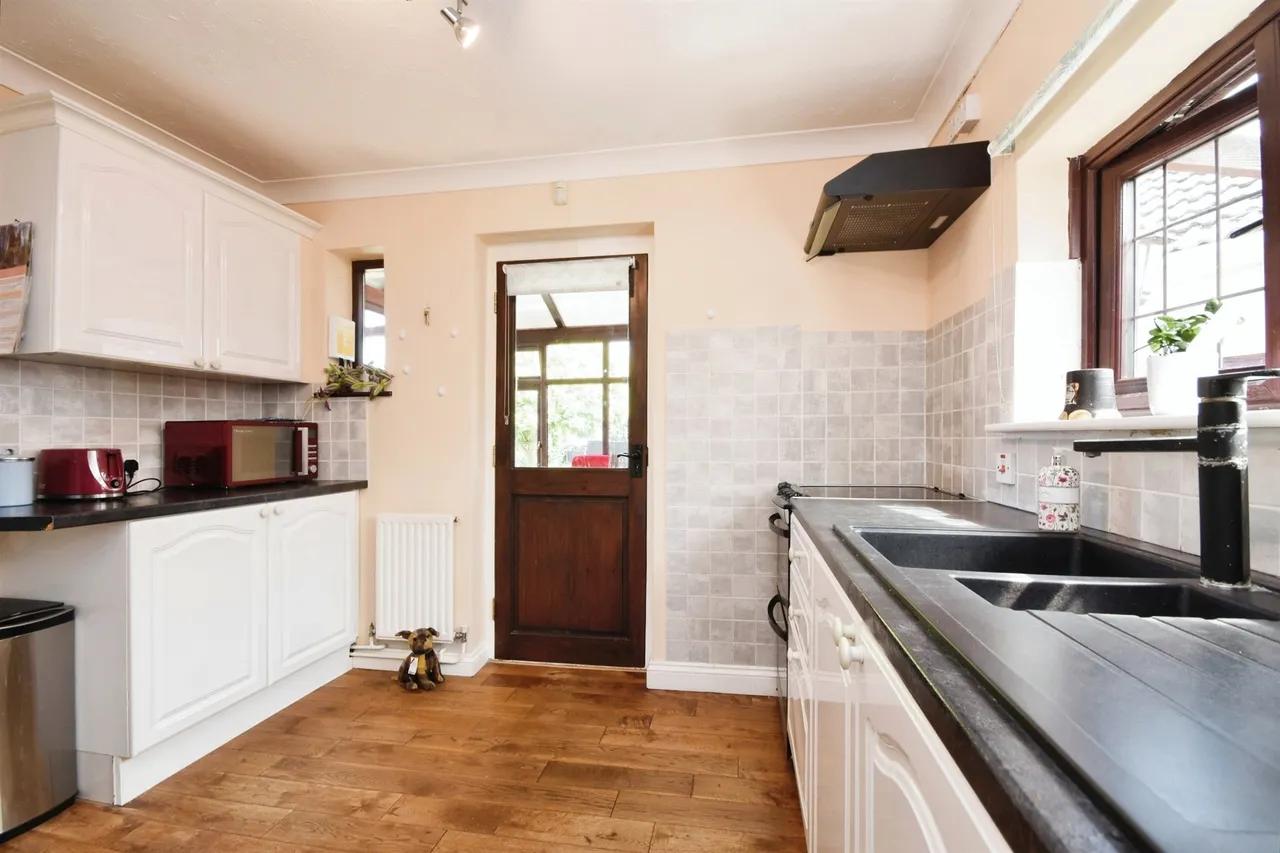 Jubilee Avenue, Broomfield, Chelmsford, photo 6