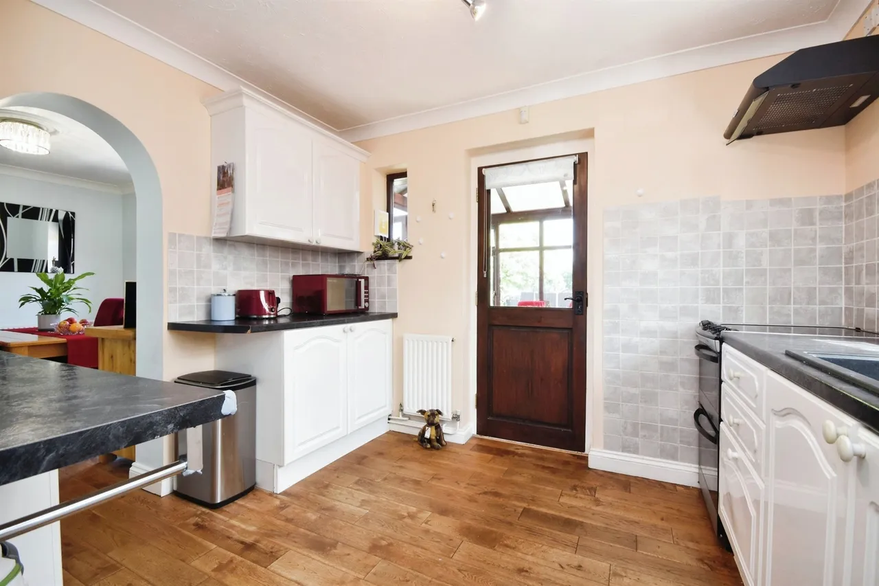 Jubilee Avenue, Broomfield, Chelmsford, photo 11