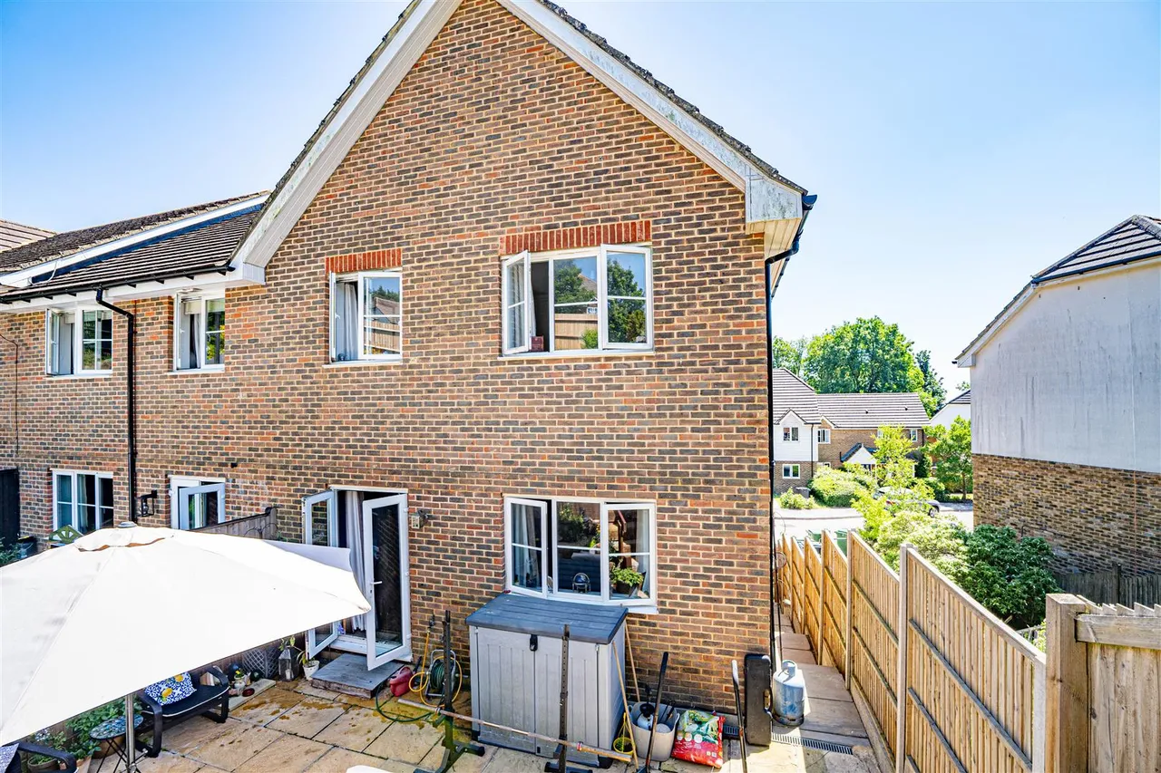 Welton Rise, St. Leonards-On-Sea, photo 29