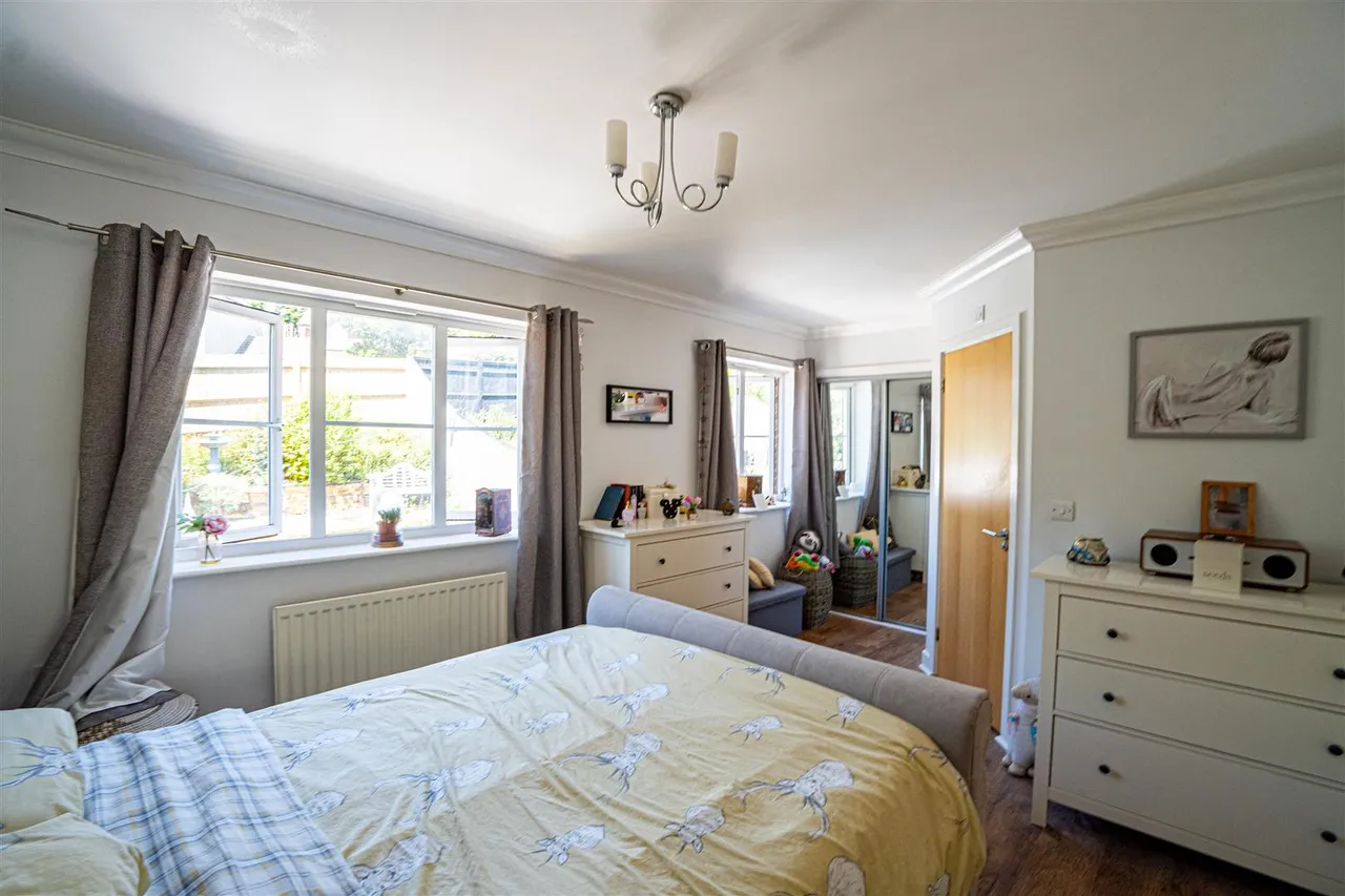 Welton Rise, St. Leonards-On-Sea, photo 21