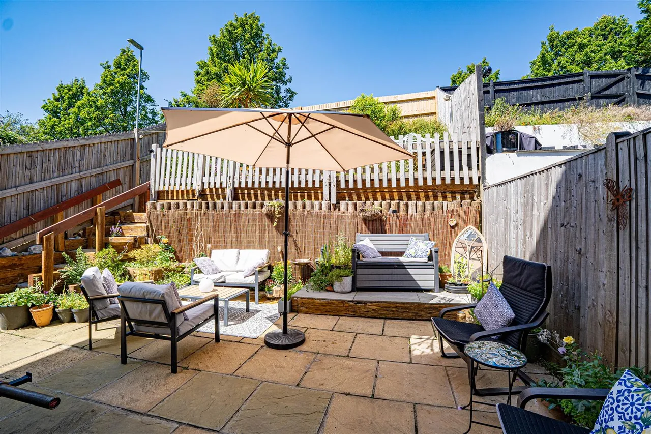 Welton Rise, St. Leonards-On-Sea, photo 13
