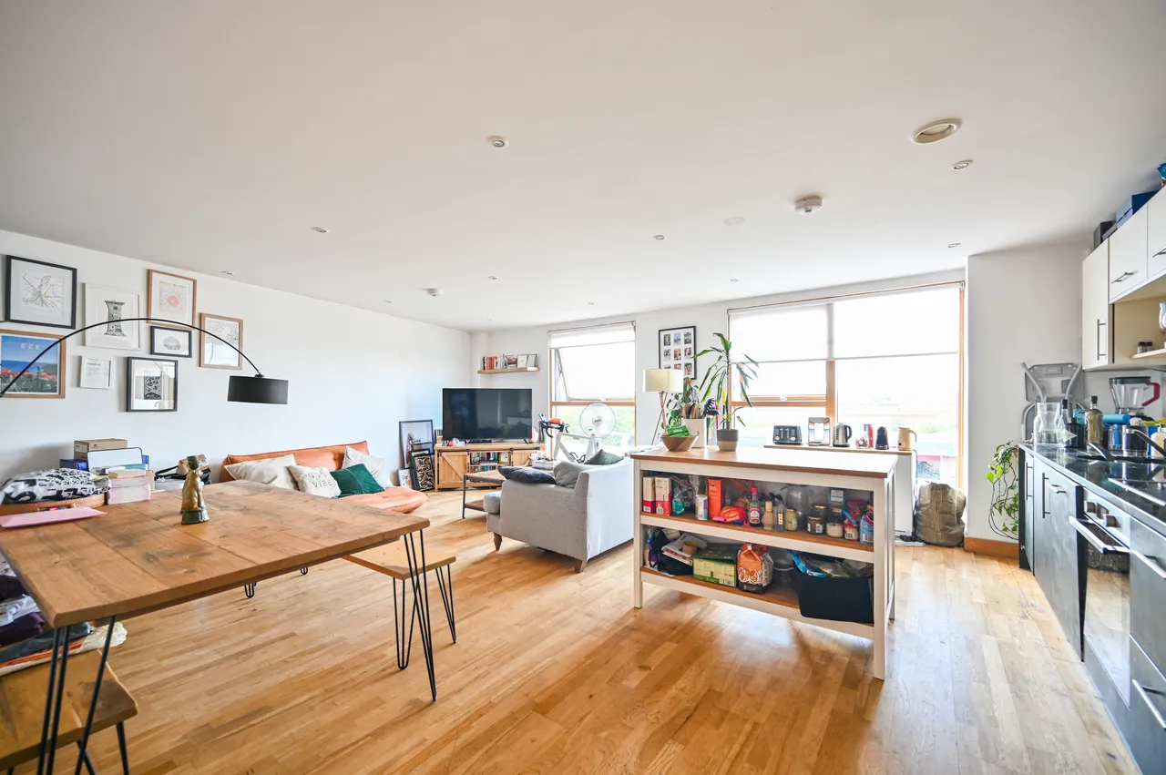 Flat 516, Ink Court, 419 Wick Lane, London, photo 7
