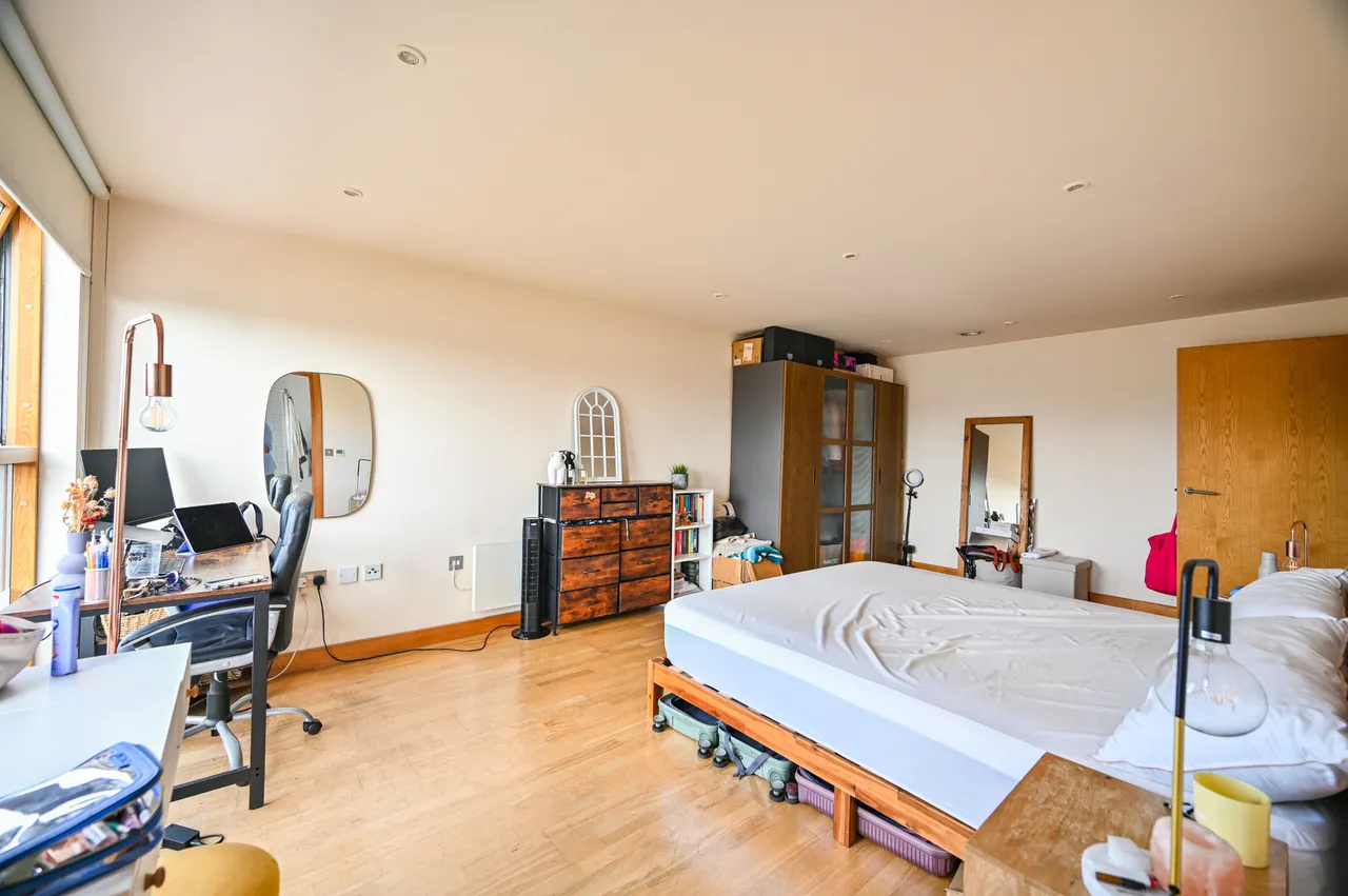 Flat 516, Ink Court, 419 Wick Lane, London, photo 9