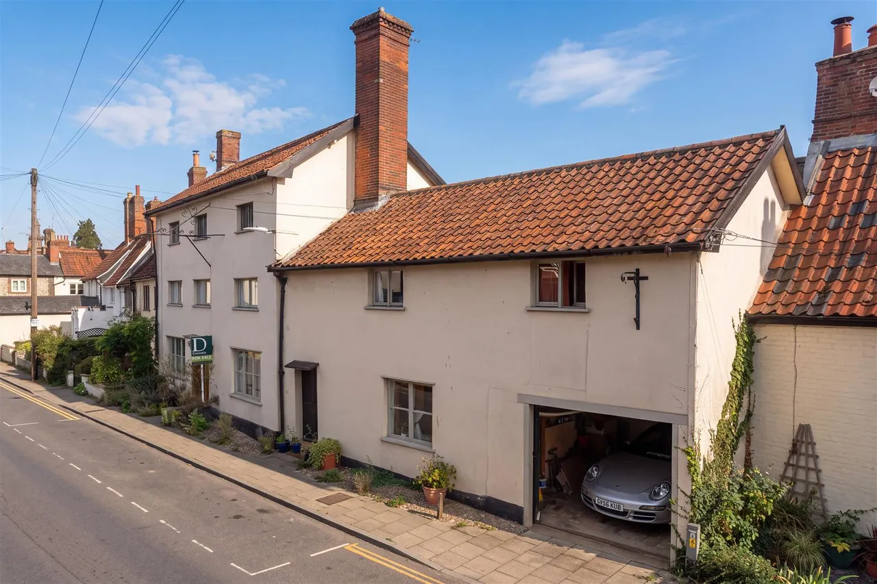 5 bed house for sale, Broad Street, Harleston, IP20