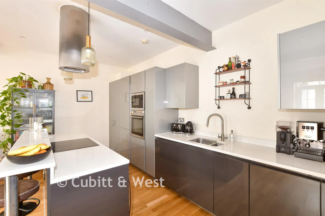 Boltro Road, Haywards Heath, RH16, photo 6
