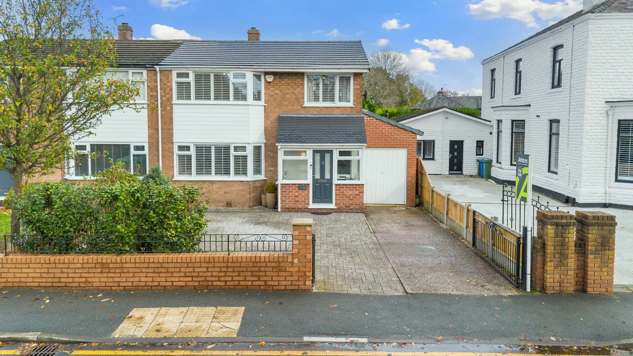 Cinnamon Lane, Fearnhead, Warrington, Warrington, WA2 0BD, photo 7
