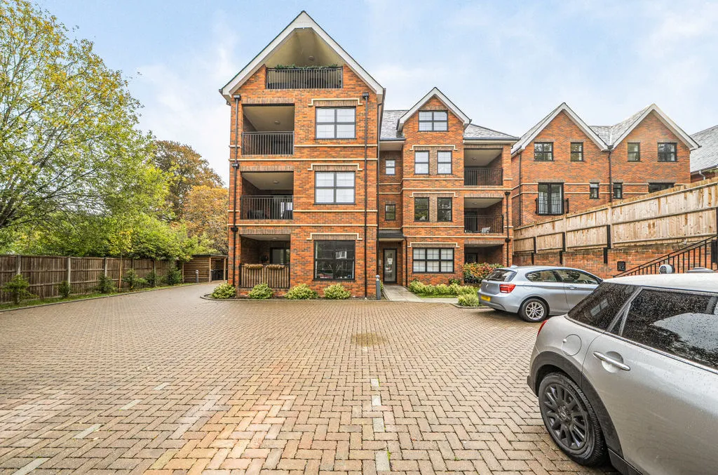 Church Road, Kenley, CR8, photo 16