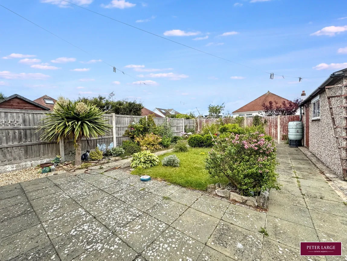 Russell Drive, Prestatyn, Denbighshire, LL19 7YS, photo 3