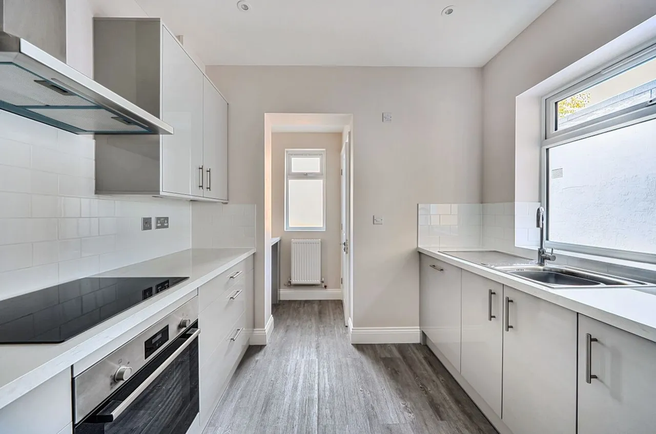 Priory Road, Cheam, SM3, photo 4