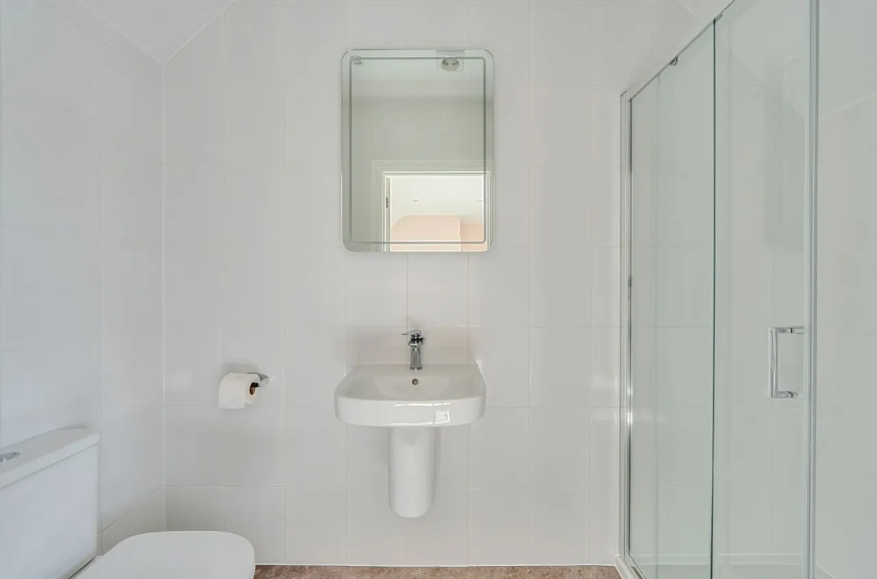 Priory Road, Cheam, SM3, photo 9