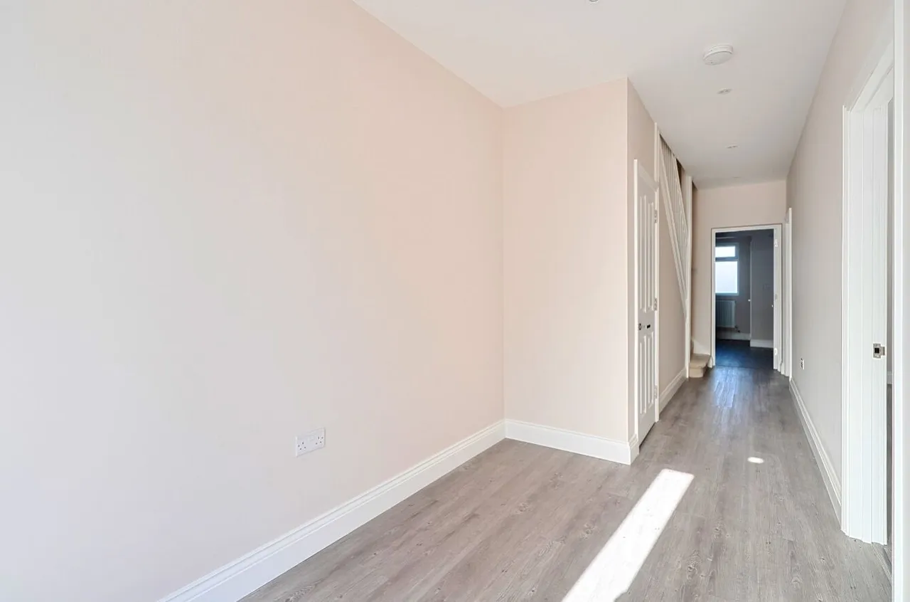 Priory Road, Cheam, SM3, photo 6