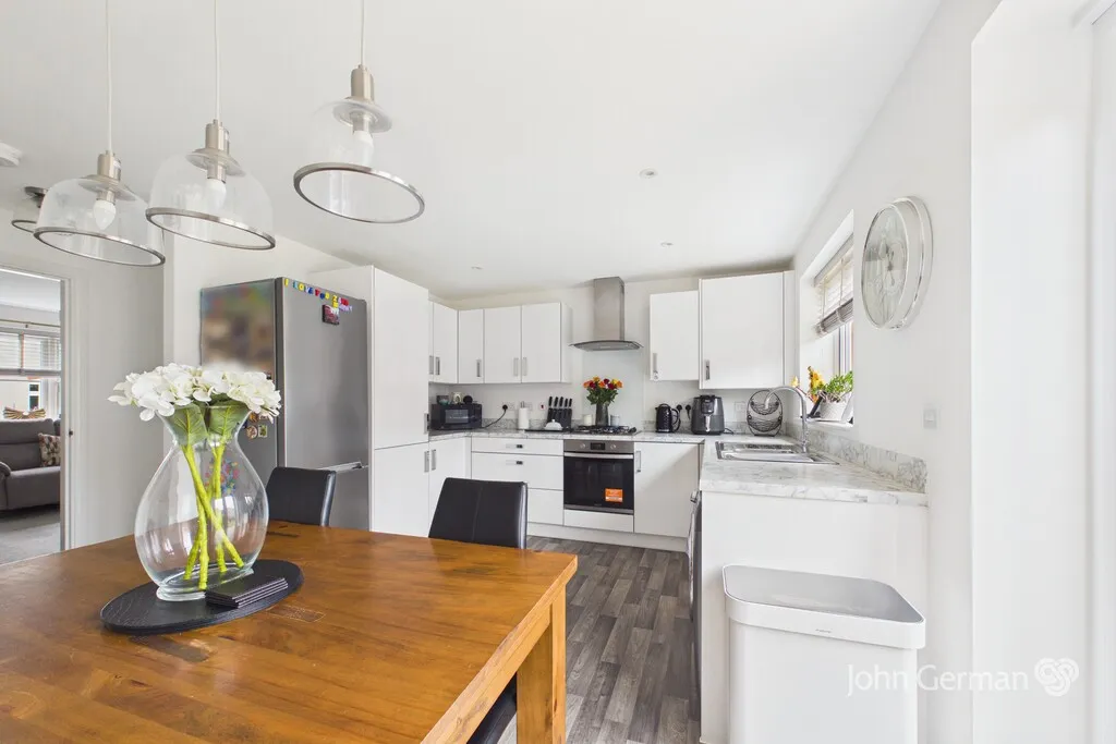 Marigold Place, Stafford, photo 3