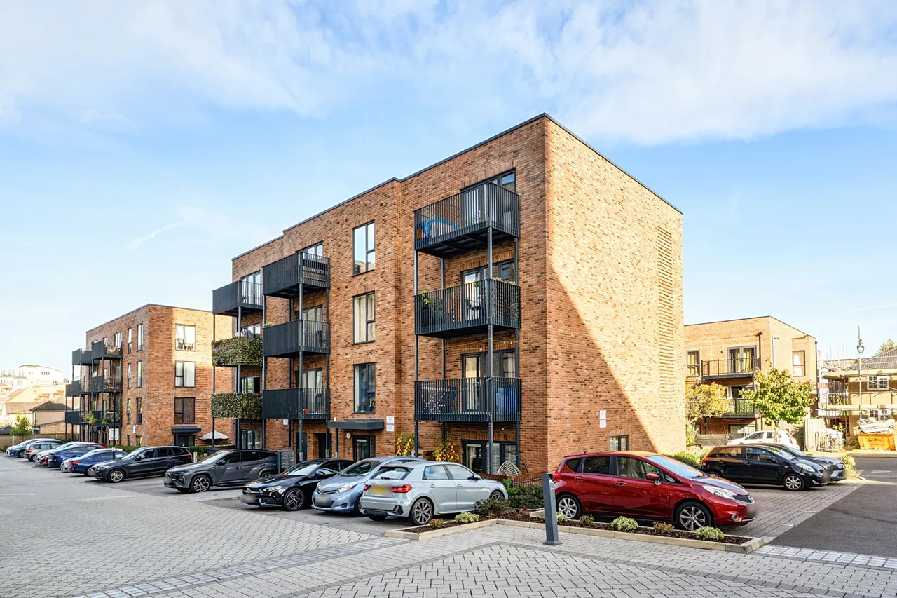 Sydney Road, Watford, WD18, photo 11