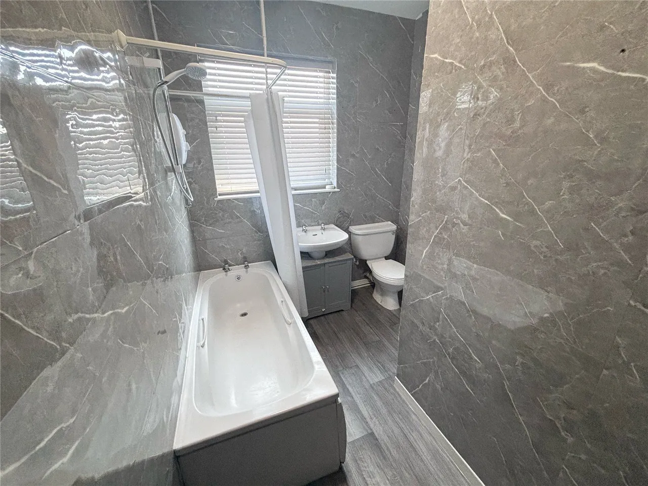 Hilton Fold Lane, Middleton, M24, photo 6