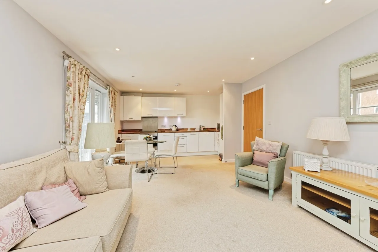 Westwood Drive, Canterbury, Kent, CT2, photo 9