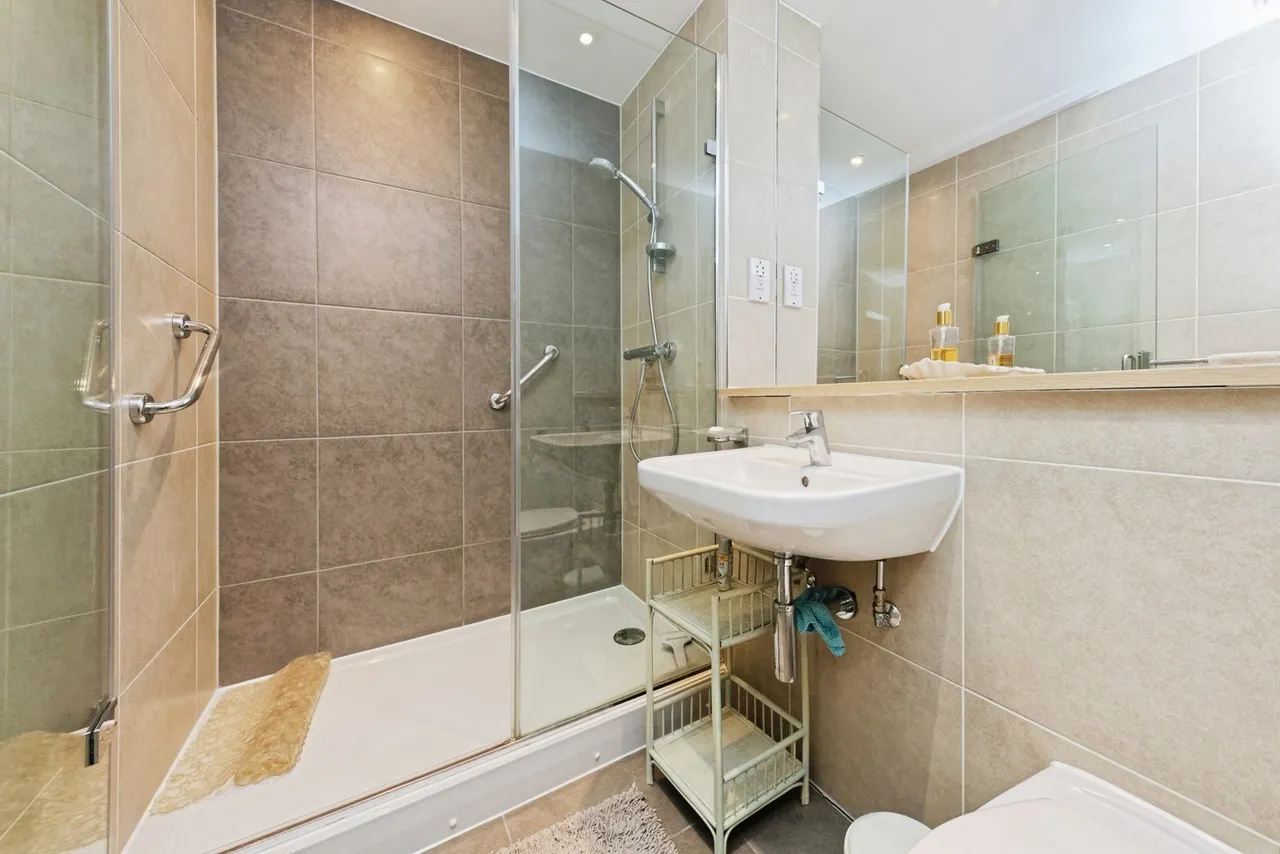 Westwood Drive, Canterbury, Kent, CT2, photo 14