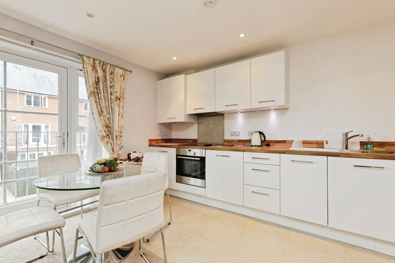 Westwood Drive, Canterbury, Kent, CT2, photo 4